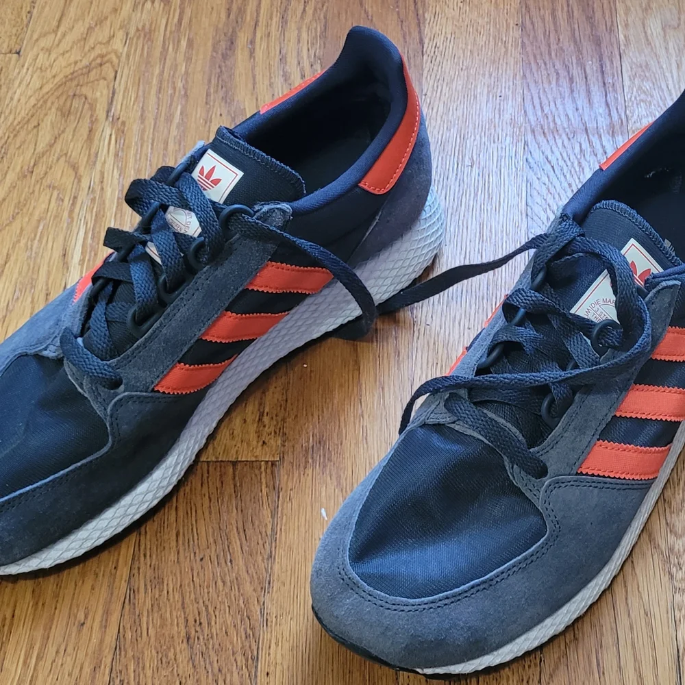 Adidas Gray and Orange/Red Low-Top Sneakers - Like New